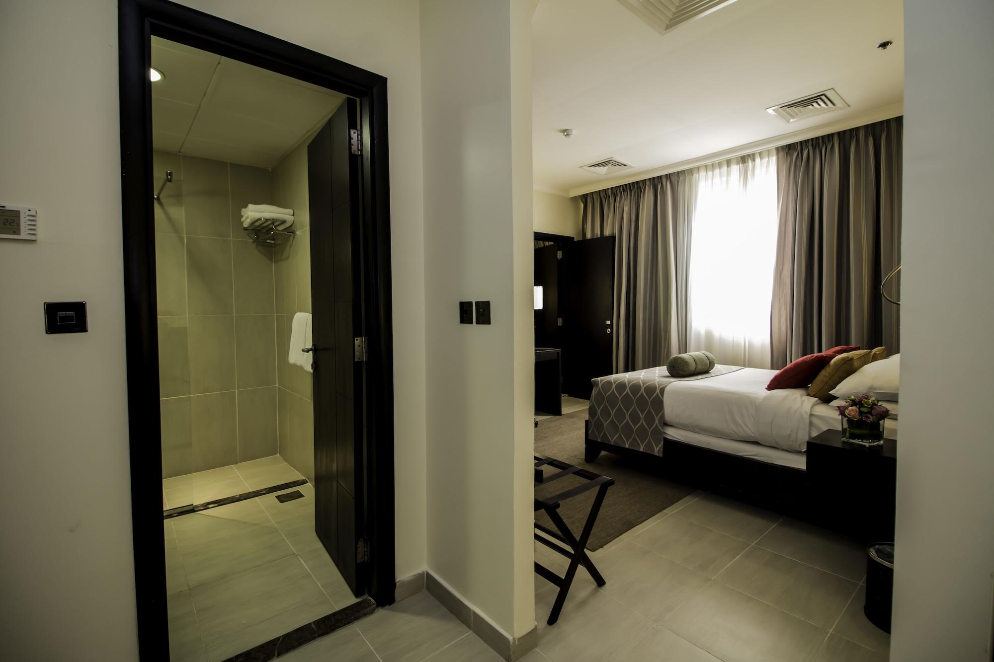 The Royal Riviera Hotel Doha Dış mekan fotoğraf