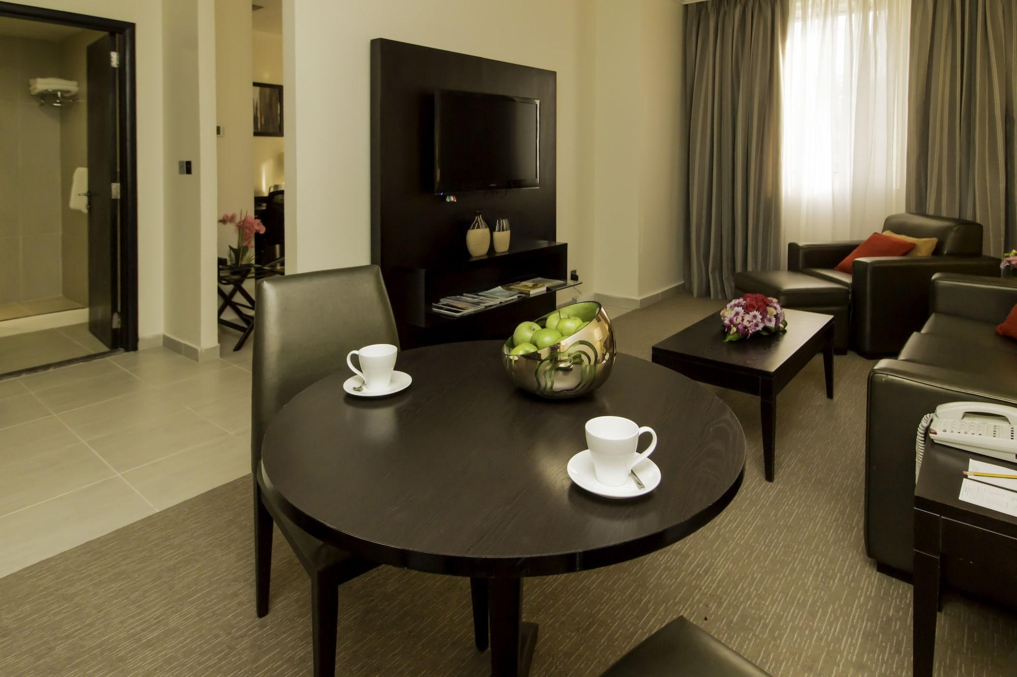 The Royal Riviera Hotel Doha Dış mekan fotoğraf