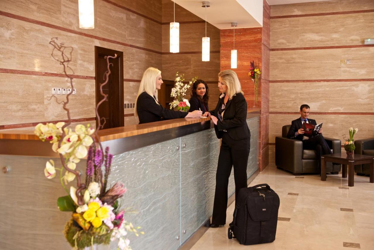 The Royal Riviera Hotel Doha Dış mekan fotoğraf