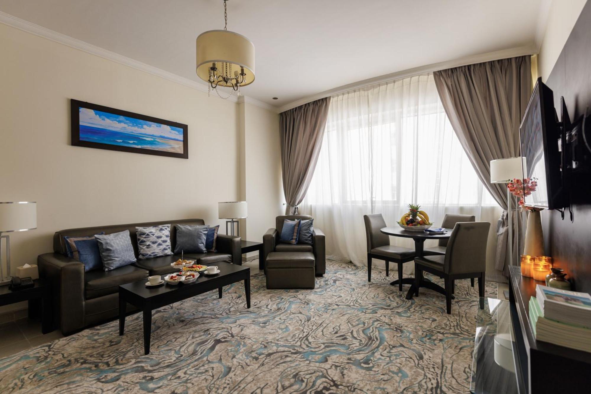 The Royal Riviera Hotel Doha Dış mekan fotoğraf